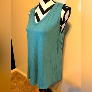 Flowy Teal Blue V-Neck Tank Size L